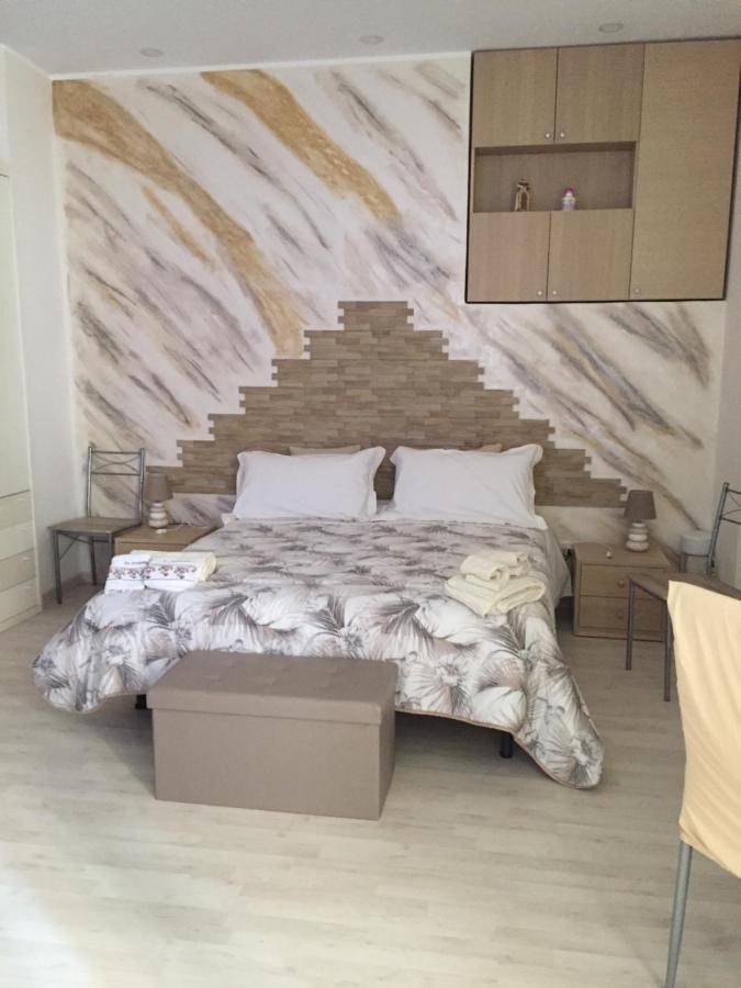 Bed And Breakfast La Volpe Rossa Regalbuto 외부 사진