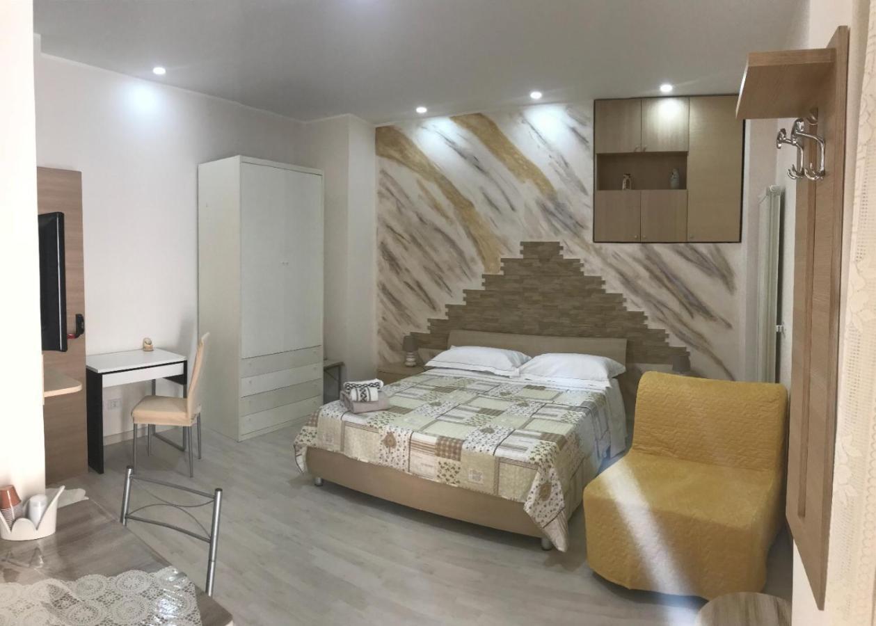 Bed And Breakfast La Volpe Rossa Regalbuto 외부 사진